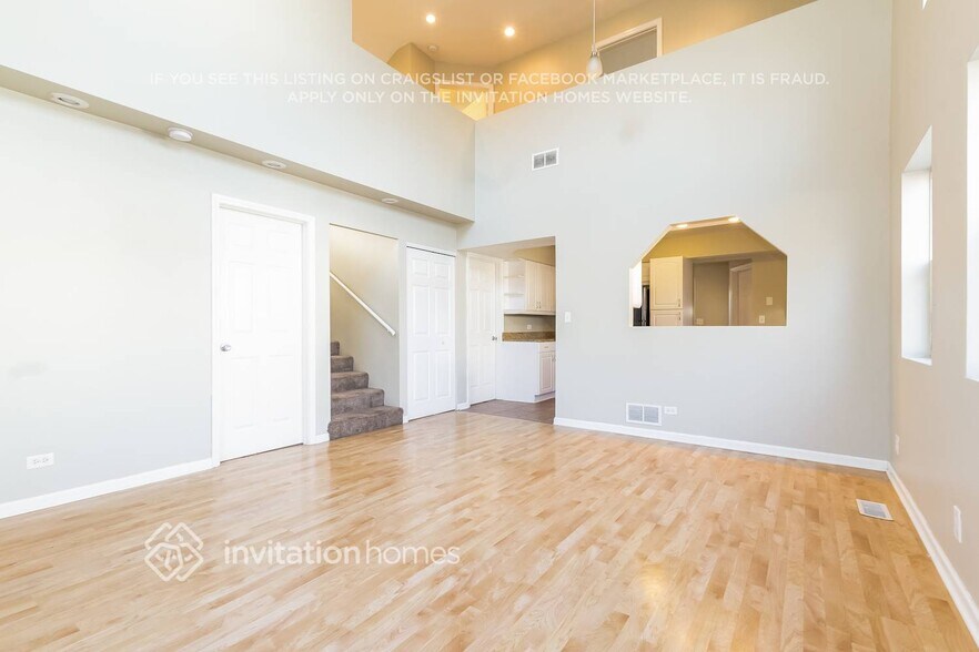 Building Photo - 380 Elmwood Ave