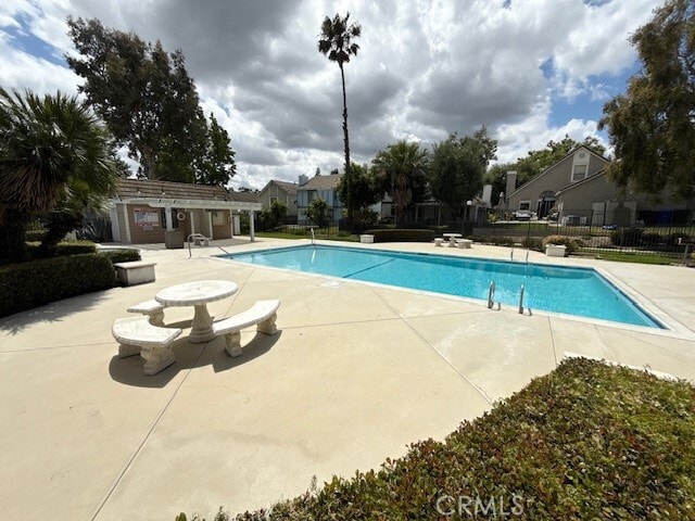 Building Photo - 6594 Montresor Pl