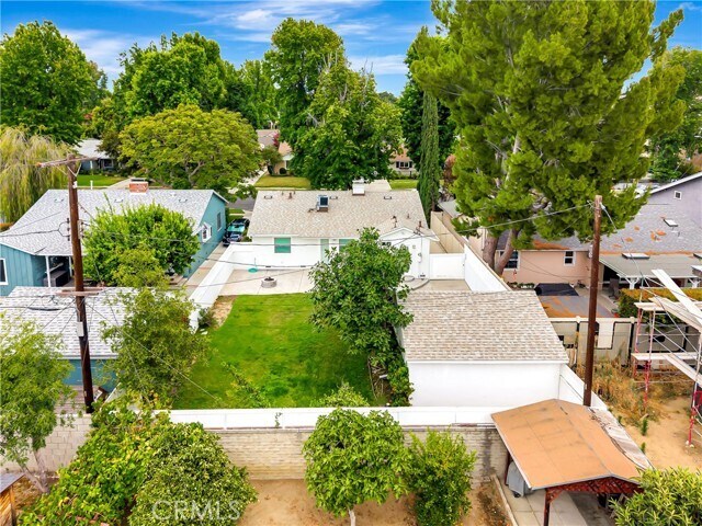 Building Photo - 4833 Longridge Ave