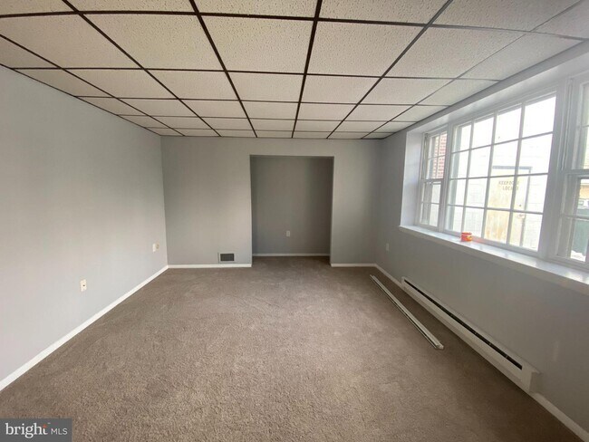 Building Photo - 1048 Gray Ave