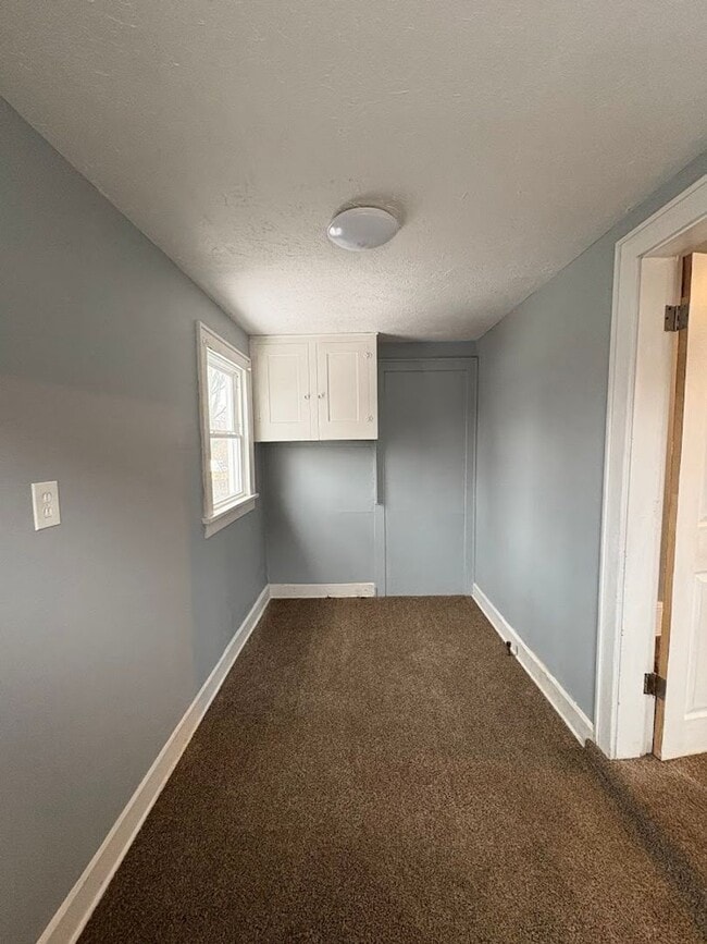 Building Photo - Four bedroom two bathroom home for rent