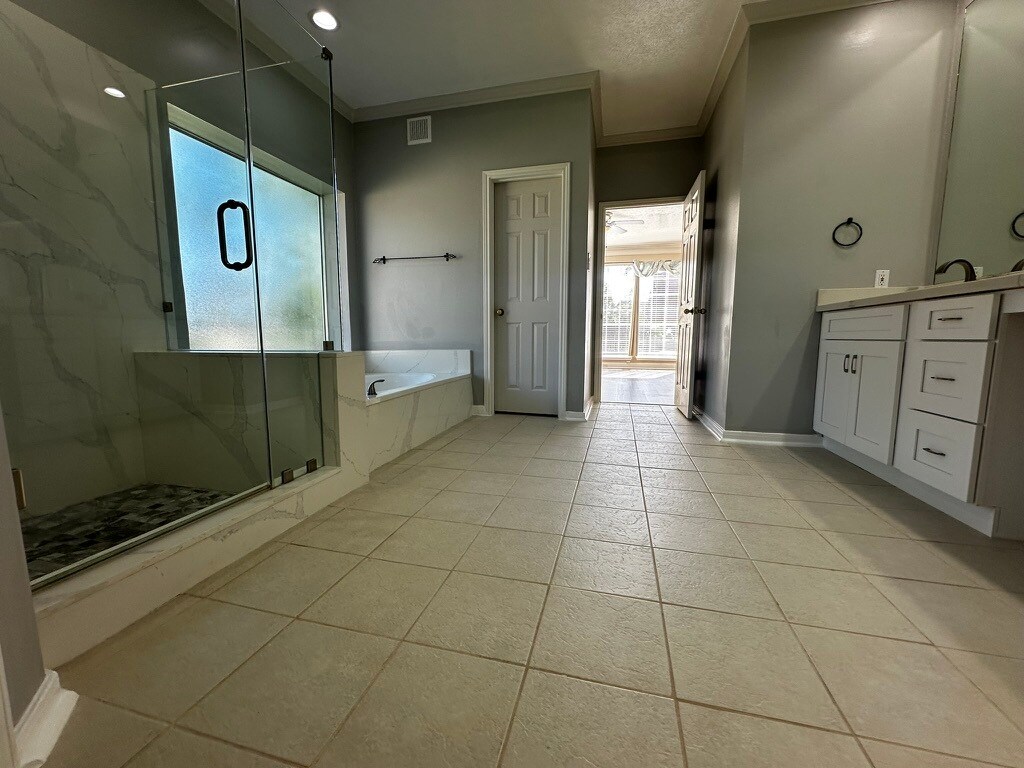 Building Photo - 4103 Pebble Beach Dr