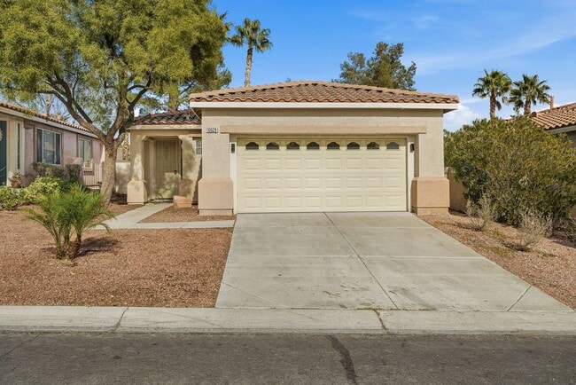 Building Photo - SUMMERLIN NORTH!!! SINGLE STORY!!! LARGE YARD!!! RECENTLY RENOVATED!!! NEW CARPET!!! NEAR DOWNTOW...