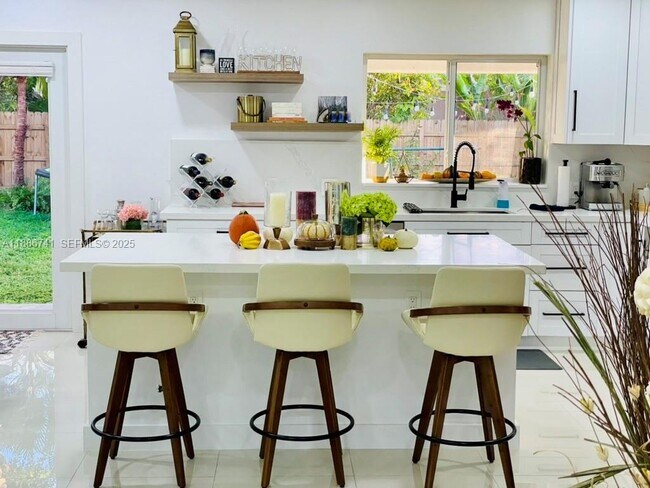 Building Photo - 8410 SW 201st St