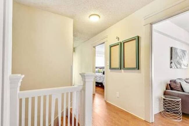 Building Photo - 636