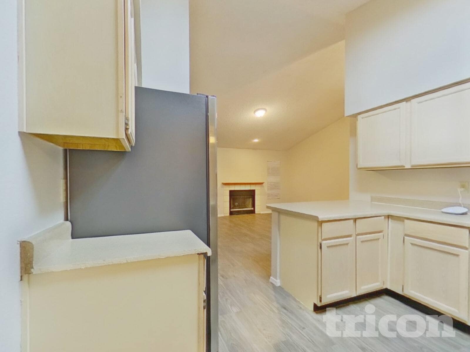 Building Photo - 1313 N Avoca