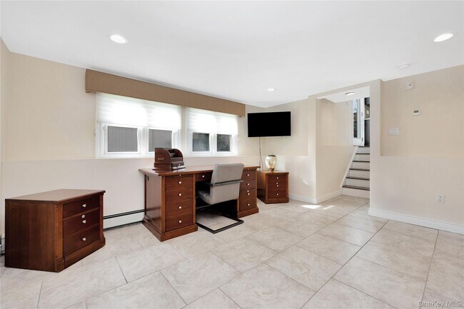 Building Photo - 36 Prescott St