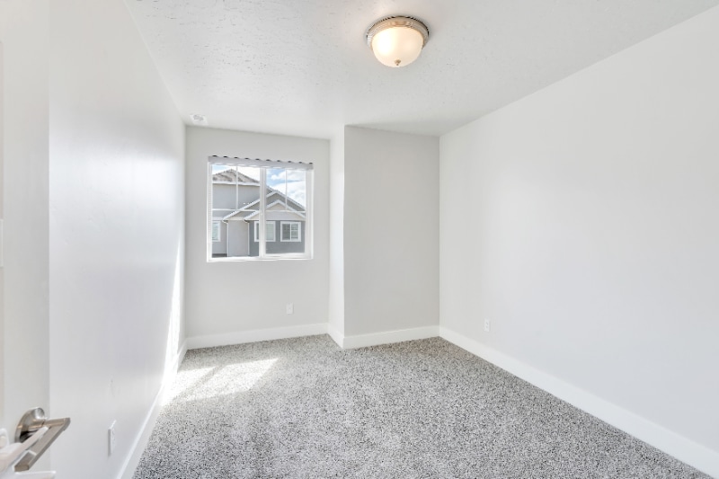 Building Photo - 39 Baker Spg Cv