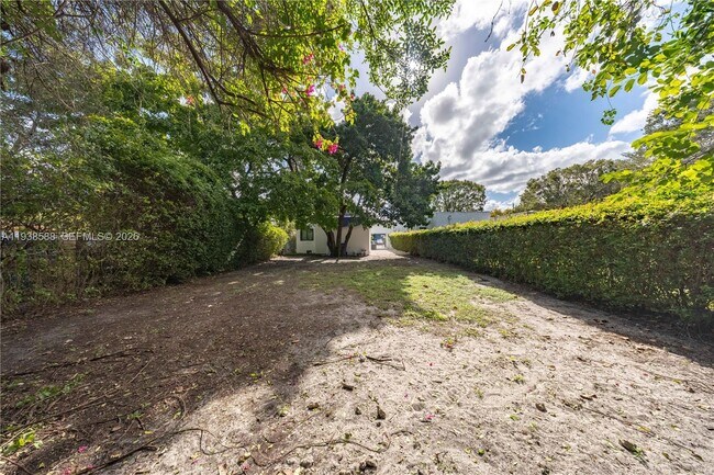 Building Photo - 807 NW 51st St