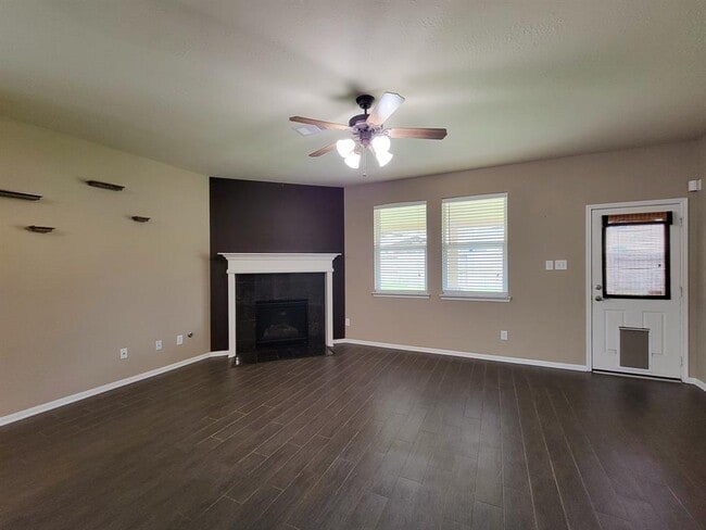 Building Photo - 805 Arlington Pointe Dr
