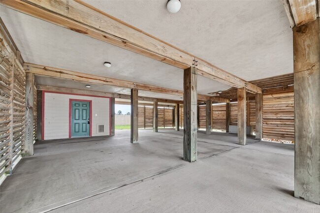 Building Photo - 1143 3ks St