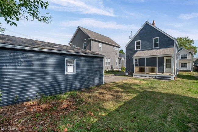 Building Photo - 12028 Wade Park Ave