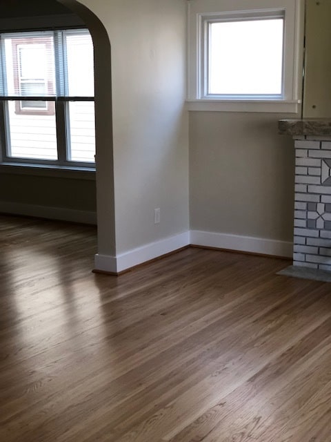 Building Photo - 180 Hamilton Dr