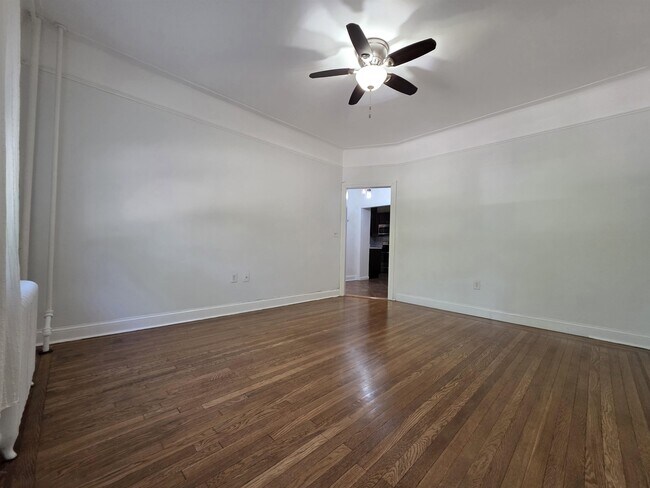 Building Photo - 331 79th St