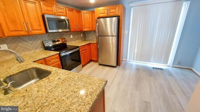 Building Photo - 8709 Ravenglass Way