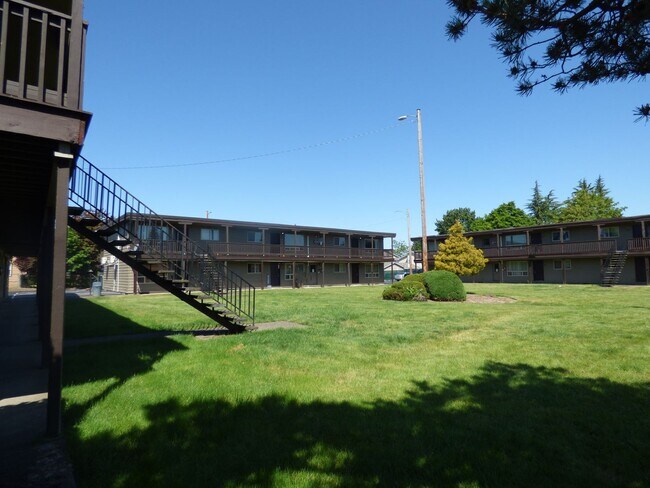 Interior Photo - Waular04-Park Place Apartments