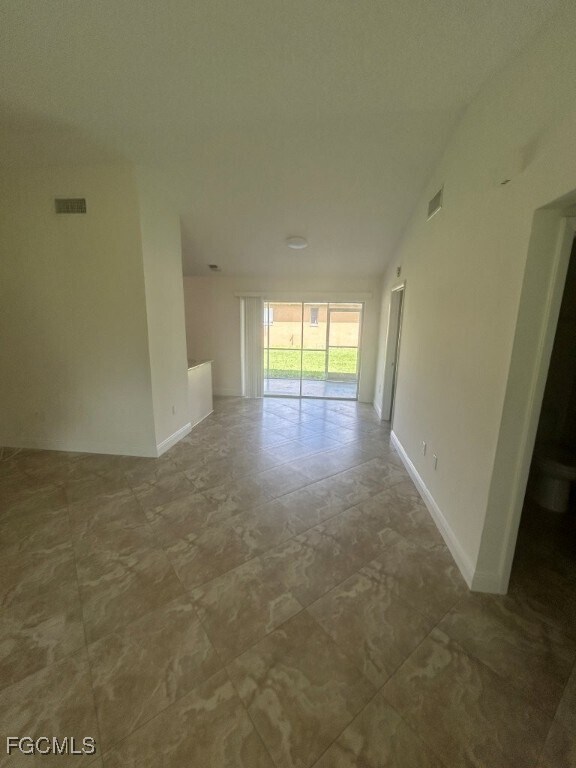 Building Photo - 4527-4529 Skyline Blvd