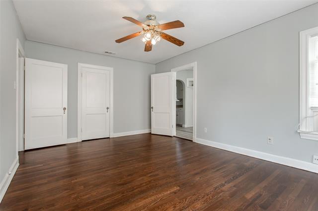 Building Photo - 5705 Ross Ave