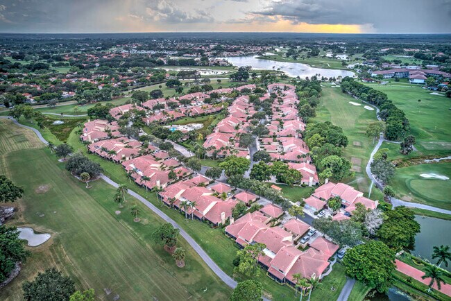 Building Photo - 229 Old Meadow Way