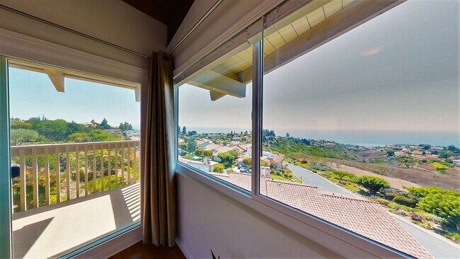 Views from Catalina to Malibu - 6542 Ocean Crest Dr