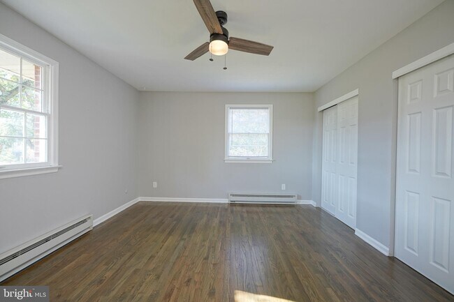 Building Photo - 123 Thies Rd