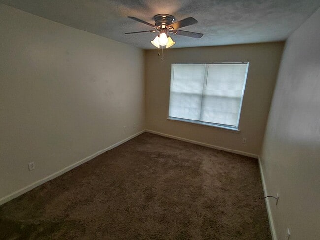 Building Photo - 1557 Payne St