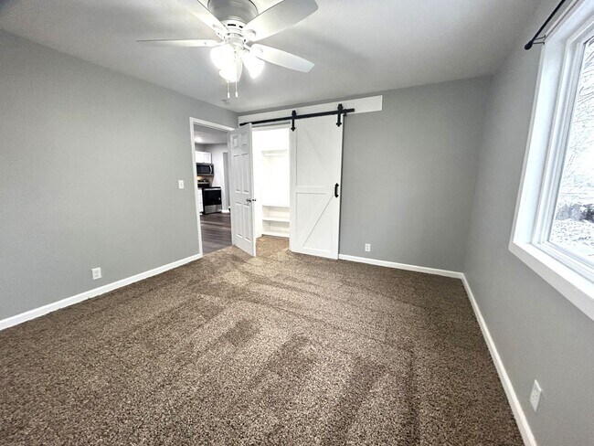 Building Photo - 2941 S 10th St