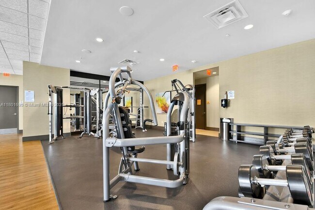 Building Photo - 5252 NW 85th Ave