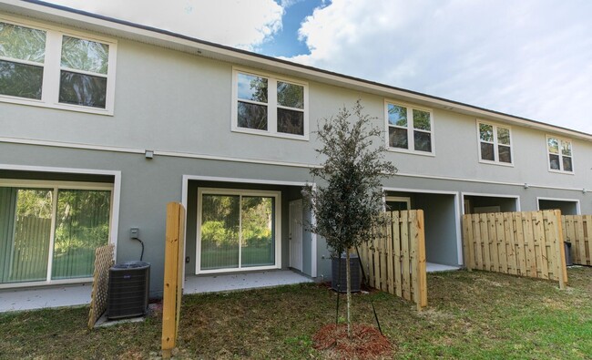 Building Photo - Coastal Living , St. Augustine, Townhouse