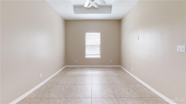 Building Photo - 9 W Garfield Ave