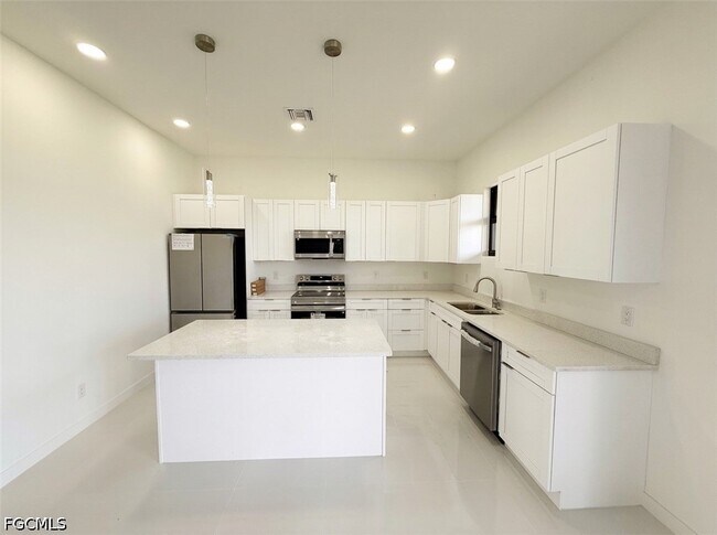 Building Photo - 4229 NW 32nd St
