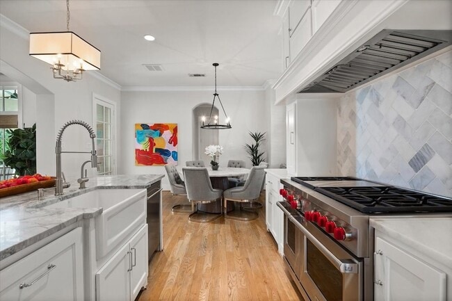 Building Photo - 4662 Sidonia Ct