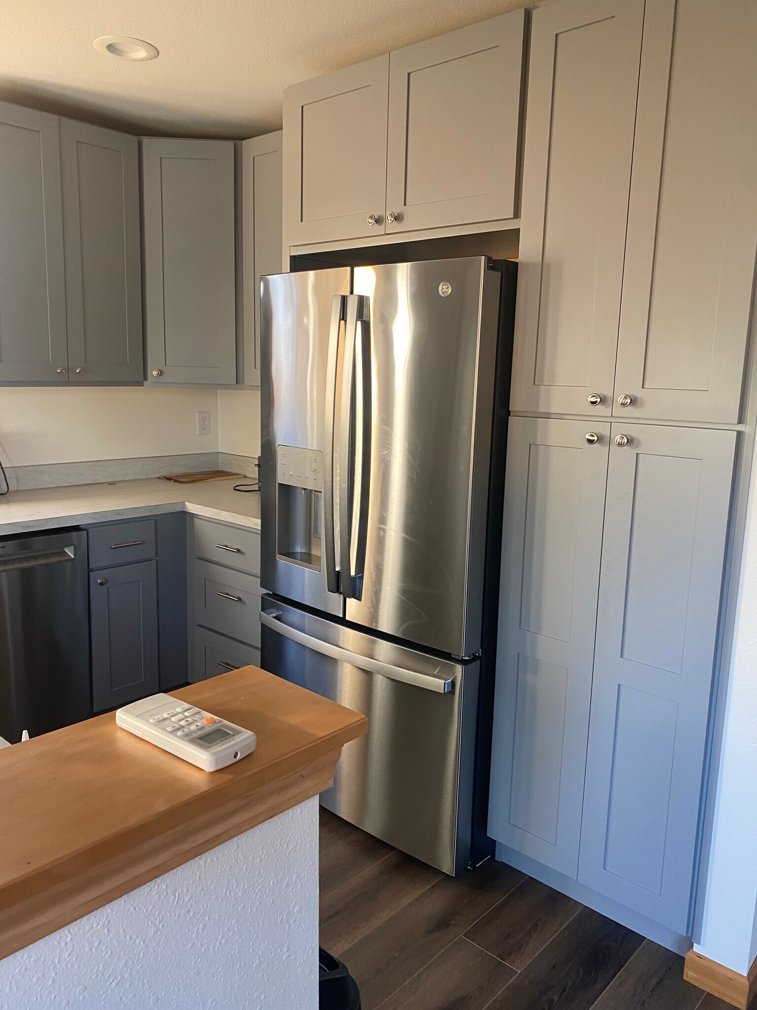 Building Photo - 777 St Charles St