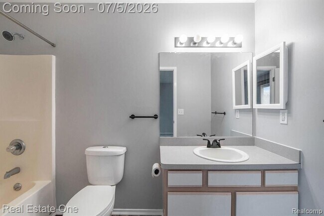 Building Photo - 9527 Greenfield Ct