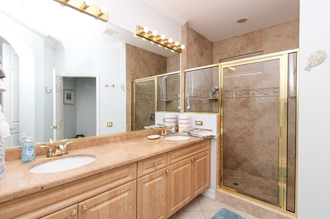 Building Photo - ** 2 PLUS DEN\2 BATH CONDO IN BARBADOS AT ...