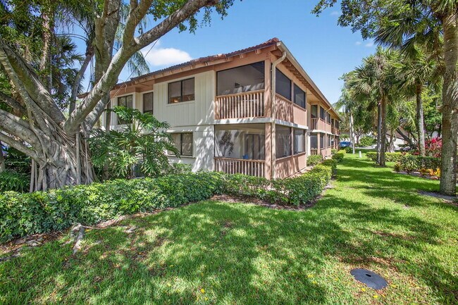 Building Photo - 419 Brackenwood Ln S
