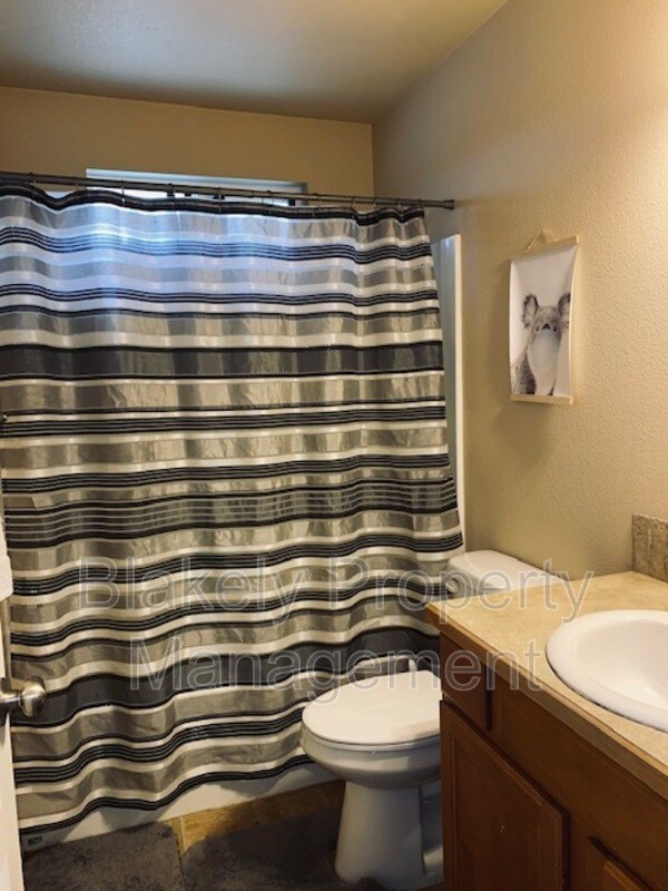 Building Photo - 2923 W Lemhi St