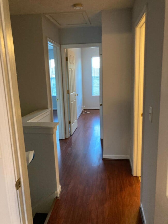 Building Photo - Wind Gate Lane