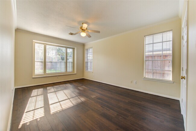Building Photo - 1807 Garden Terrace Dr
