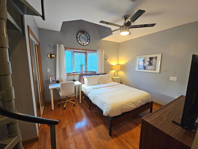 Building Photo - 152 Central Ave