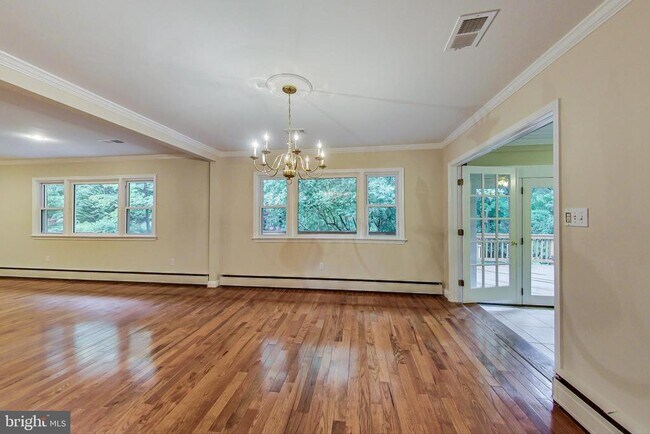 Building Photo - 14904 Claude Ln