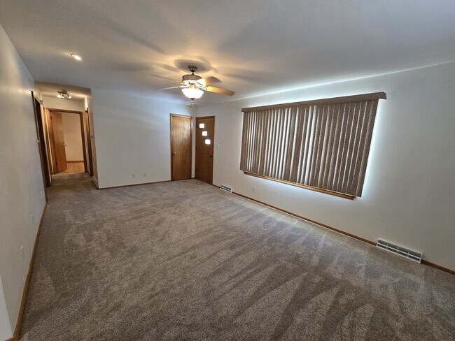 Building Photo - 3502 Veralta Dr