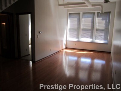 Living room view 2 - 401 S Gilbert St