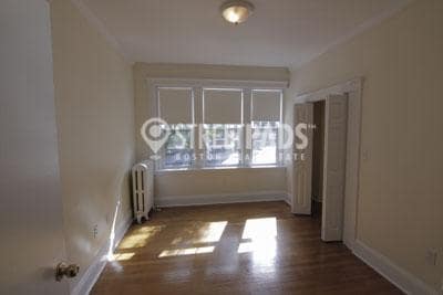 Building Photo - 2 bedroom in Boston MA 02135