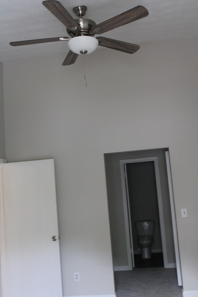Building Photo - 1386 Williamsburg Ln