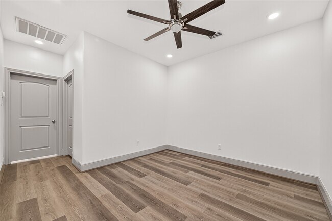 Building Photo - 159 Benjis Pl