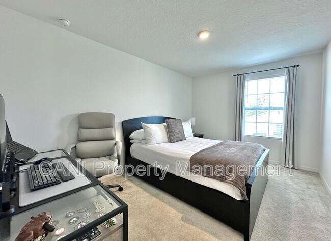 Building Photo - 17691 Passionflower Cir