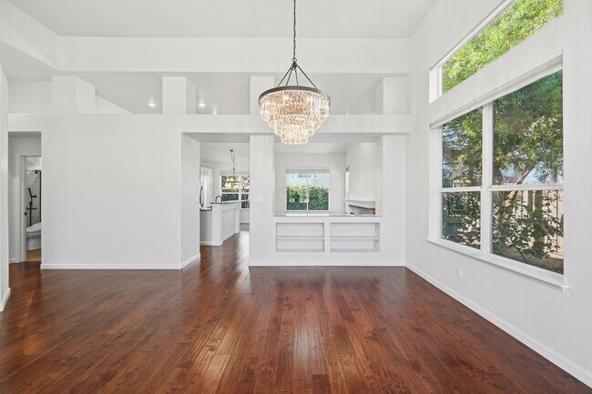 Building Photo - Contemporary Single Level North Napa Home
