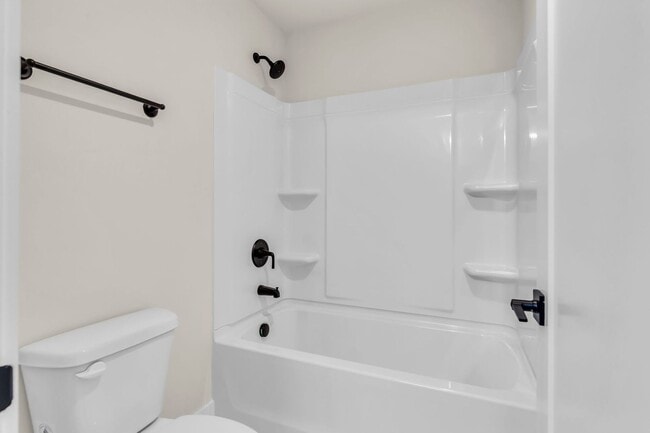 Building Photo - Charming New Build