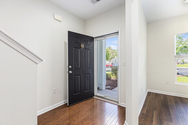 Building Photo - 193 Olde Towne Way